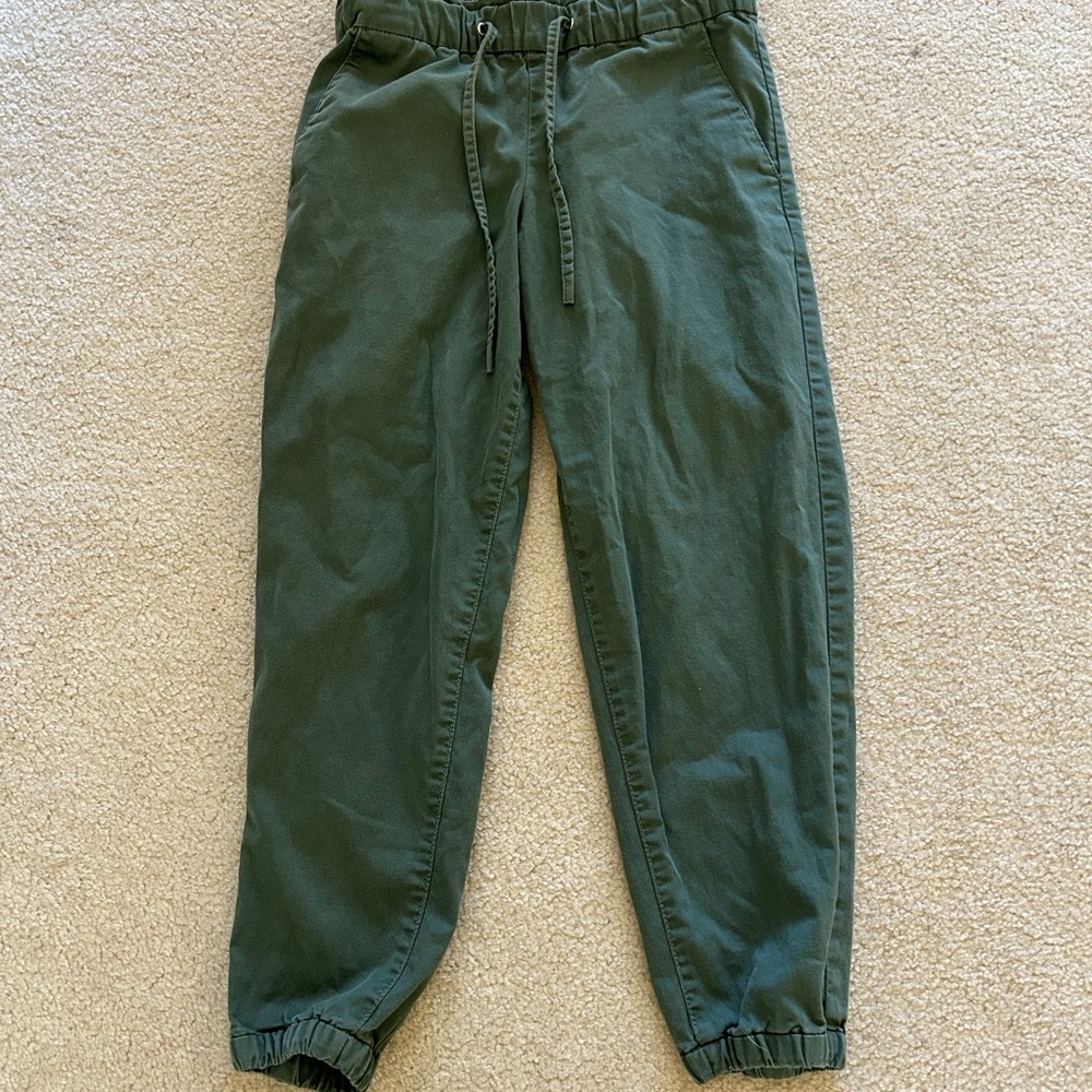 Levi's Women's Green Cropped Pants
